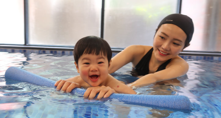 Oovi 親子游泳池的溫暖舒適環境